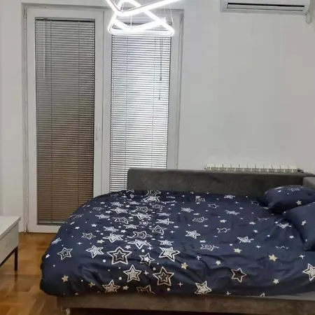 Stylish Violet & Modern Apartment Skopje
